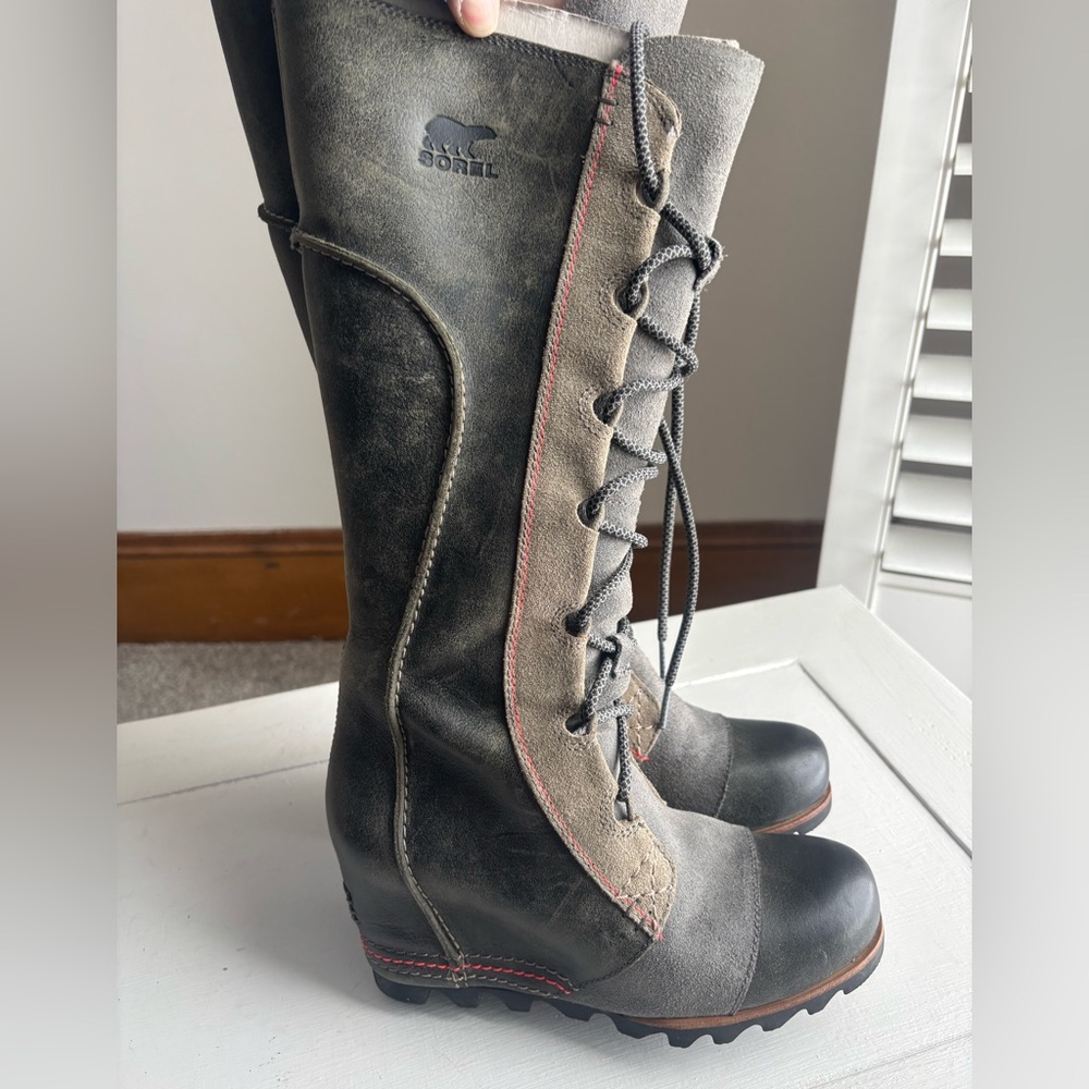 Sorel Gray and Black Lace-Up Women's Boots - Picture 2 of 9